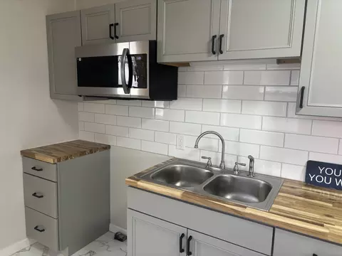 Kitchen - 2124 Woodside Ave, Springfield, OH 45503 photo 3 of 3