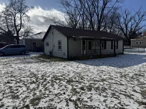 Exterior - 533 Highview Ave, Springfield, OH 45505 photo 2 of 7