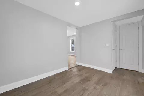 Entry Way - 311 N Shaffer St, Springfield, OH 45504 photo 4 of 4