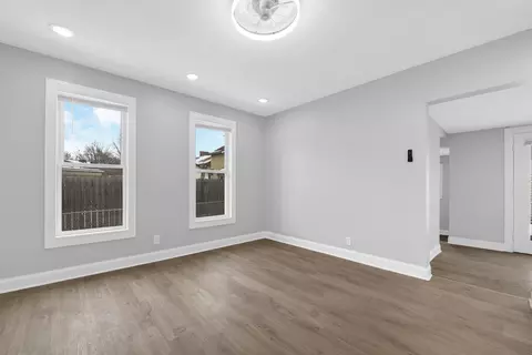 Living - 311 N Shaffer St, Springfield, OH 45504 photo 5 of 5