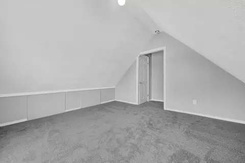 Bedroom - 311 N Shaffer St, Springfield, OH 45504 photo 6 of 6