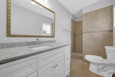 Bath - 311 N Shaffer St, Springfield, OH 45504 photo 1 of 4