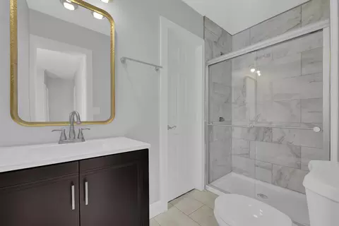 Bath - 311 N Shaffer St, Springfield, OH 45504 photo 4 of 4