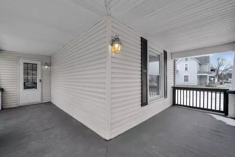Exterior - 311 N Shaffer St, Springfield, OH 45504 photo 3 of 8