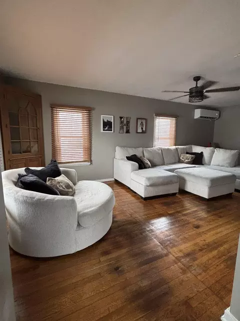 Living - 418 Kossuth St, Sidney, OH 45365 photo 4 of 4