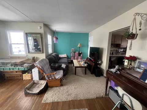 Living - 800 Dingman St, Sidney, OH 45365 photo 2 of 6