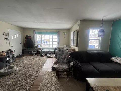 Living - 800 Dingman St, Sidney, OH 45365 photo 3 of 6