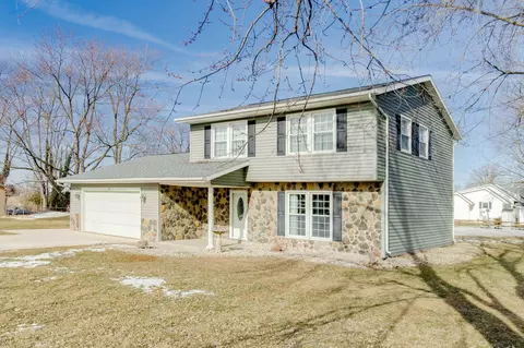 103 Wayne St, Rockford, OH 45882