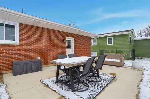 Exterior - 307 E Ruth St, Sidney, OH 45365 photo 7 of 8