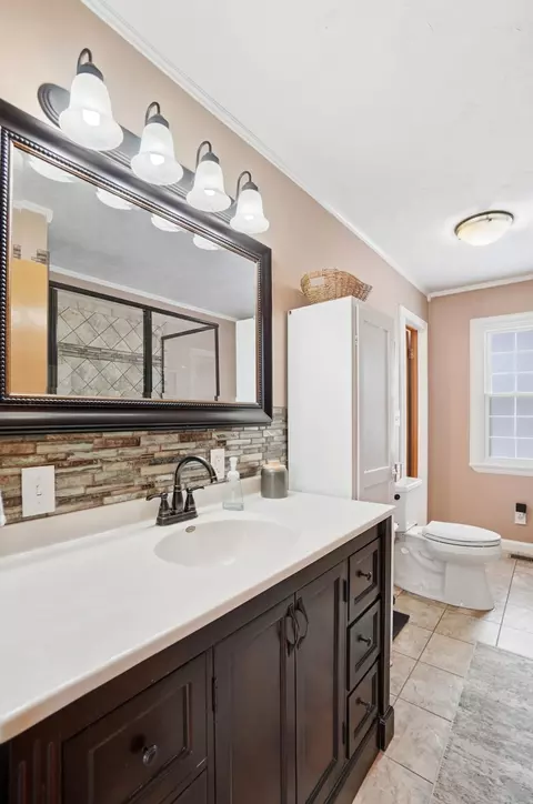 Bath - 307 E Ruth St, Sidney, OH 45365 photo 2 of 4