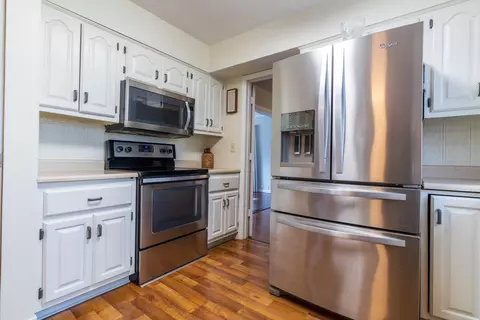 Kitchen - 1252 Spruce Ave, Sidney, OH 45365 photo 2 of 4