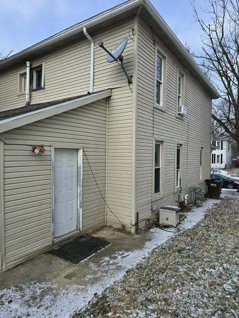 1569-1571 Mound St, Springfield, OH 45505 photo 3