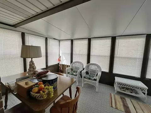 Exterior - 1136 Foxboro Rd, Springfield, OH 45503 photo 3 of 7