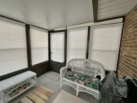 Exterior - 1136 Foxboro Rd, Springfield, OH 45503 photo 5 of 7