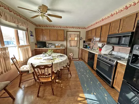 Kitchen - 1136 Foxboro Rd, Springfield, OH 45503 photo 1 of 4