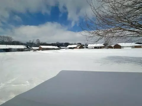 Exterior - 1136 Foxboro Rd, Springfield, OH 45503 photo 6 of 7