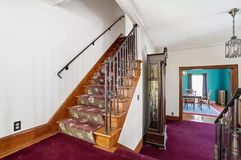 Entry Way - 825 E Mccreight Ave, Springfield, OH 45503 photo 7 of 8