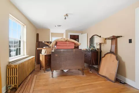 Bedroom - 825 E Mccreight Ave, Springfield, OH 45503 photo 9 of 9