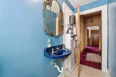 Entry Way - 825 E Mccreight Ave, Springfield, OH 45503 photo 5 of 8