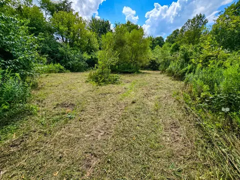 5143 S Pitchin Rd, Springfield, OH 45502 photo 2