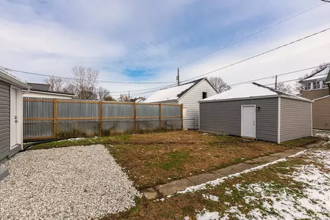 Exterior - 306 N Western Ave, Springfield, OH 45504 photo 3 of 5