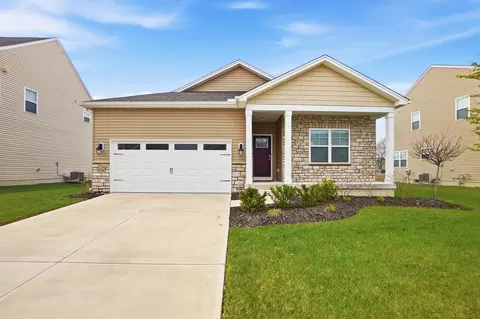 5166 Windbrooke Dr, Tipp City, OH 45371
