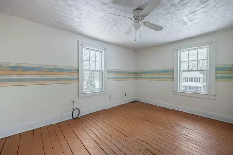 Bedroom - 262 Raffensperger Ave, Springfield, OH 45505 photo 2 of 5