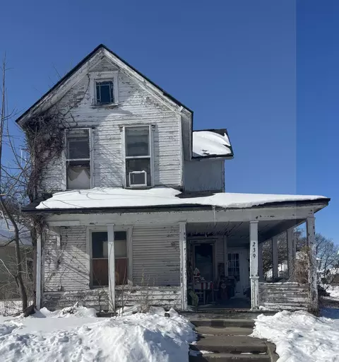 239 N Shaffer St, Springfield, OH 45504