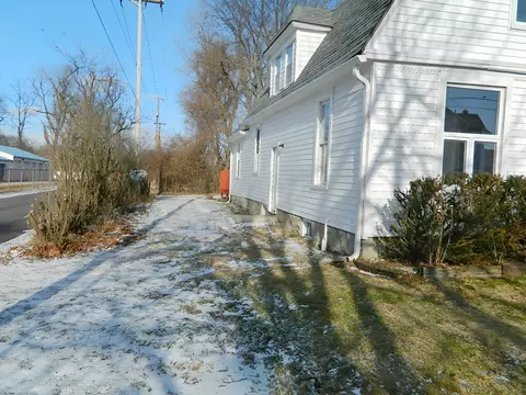 Exterior - 802 Warder St, Springfield, OH 45503 photo 1 of 2