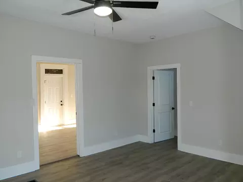Living - 802 Warder St, Springfield, OH 45503 photo 4 of 4