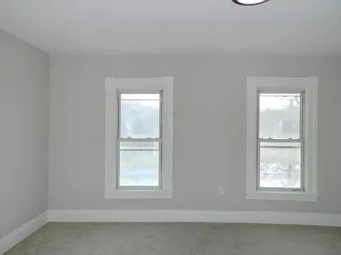 Bedroom - 802 Warder St, Springfield, OH 45503 photo 2 of 4