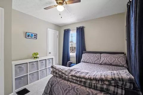 Bedroom - 720 W Harding Rd, Springfield, OH 45504 photo 3 of 10