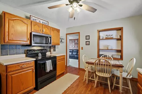 Kitchen - 720 W Harding Rd, Springfield, OH 45504 photo 4 of 5
