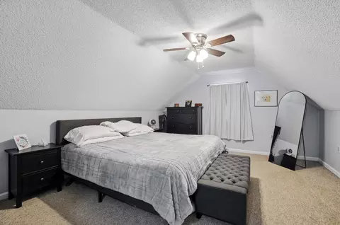 Bedroom - 720 W Harding Rd, Springfield, OH 45504 photo 5 of 10