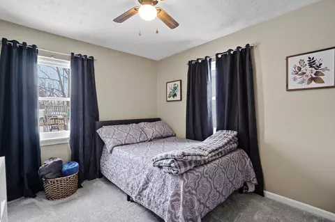 Bedroom - 720 W Harding Rd, Springfield, OH 45504 photo 2 of 10
