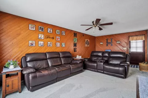 Living - 720 W Harding Rd, Springfield, OH 45504 photo 2 of 2