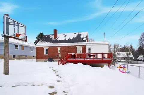 Exterior - 720 W Harding Rd, Springfield, OH 45504 photo 5 of 11