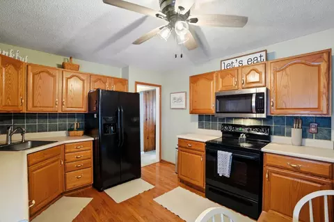 Kitchen - 720 W Harding Rd, Springfield, OH 45504 photo 5 of 5