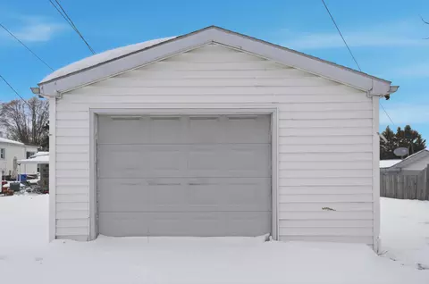 Exterior - 1823 Rutland Ave, Springfield, OH 45505 photo 8 of 9
