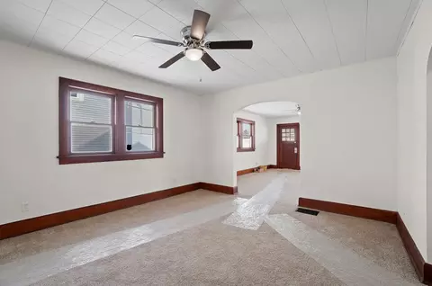 Living - 525 S Light St, Springfield, OH 45506 photo 8 of 8