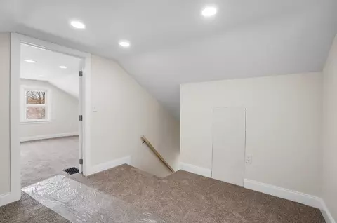 Entry Way - 525 S Light St, Springfield, OH 45506 photo 5 of 5