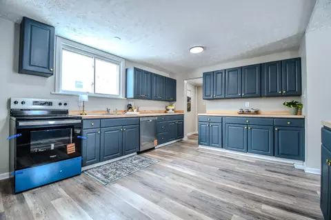 Kitchen - 518 Rauth St, Sidney, OH 45365 photo 2 of 2