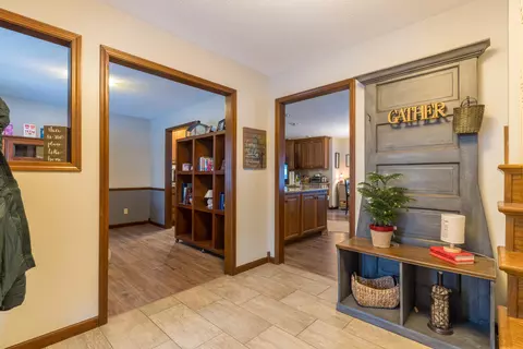 Entry Way - 1330 Maple Leaf Ct, Sidney, OH 45365 photo 1 of 1