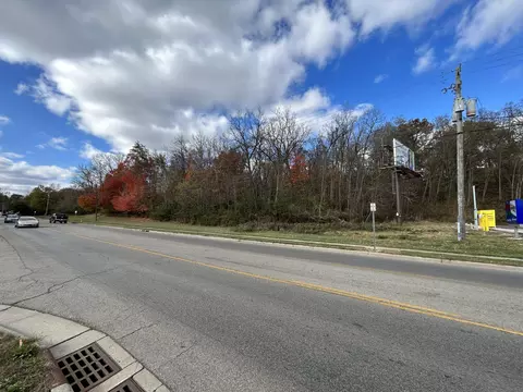 1710 Mitchell Blvd, Springfield, OH 45503 photo 3