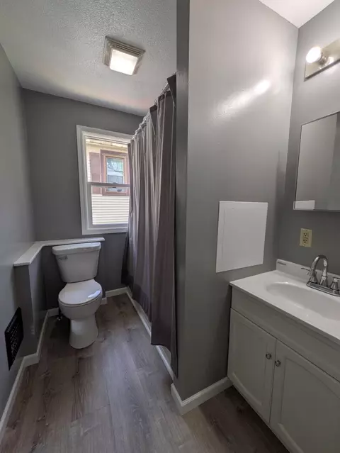 Bath - 610 Fair Rd, Sidney, OH 45365 photo 1 of 2