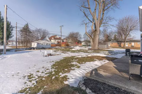 Exterior - 205 N Koke St, De Graff, OH 43318 photo 4 of 5