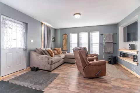 Living - 205 N Koke St, De Graff, OH 43318 photo 2 of 4