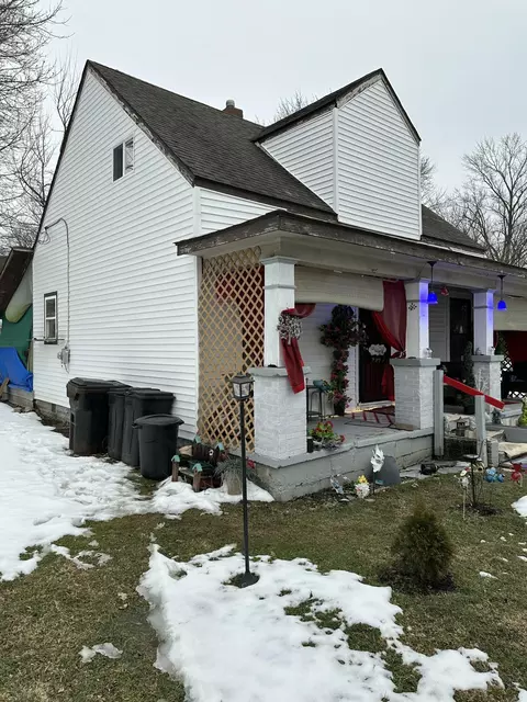 Exterior - 1820 Clay St, Springfield, OH 45505 photo 2 of 3