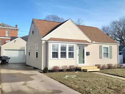 116 S Elm St, Celina, OH 45822