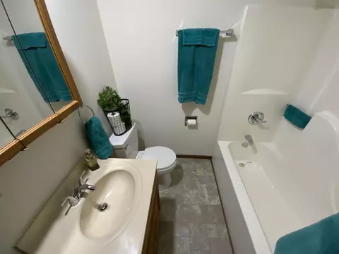 Bath - 11571 Mohawk Path, Lakeview, OH 43331 photo 1 of 4